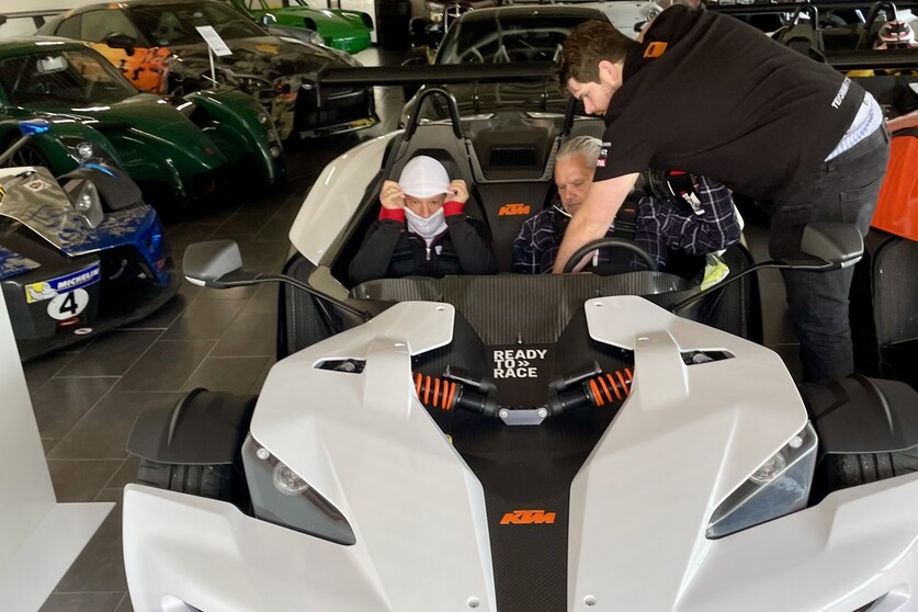 KTM X-BOW fahren: Fahrtraining