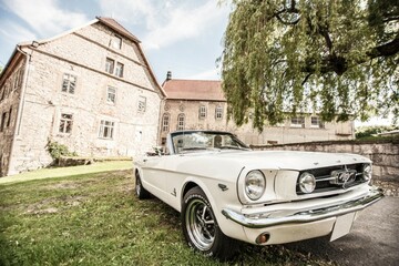 Ford Mustang Oldtimer fahren