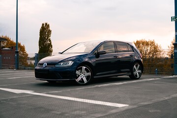 VW Golf 7 R mieten
