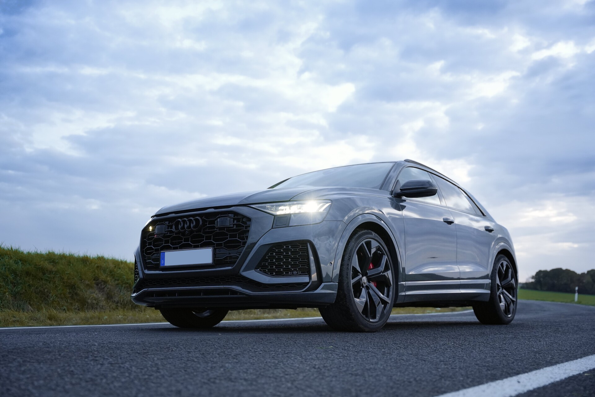 Audi RSQ 8 fahren