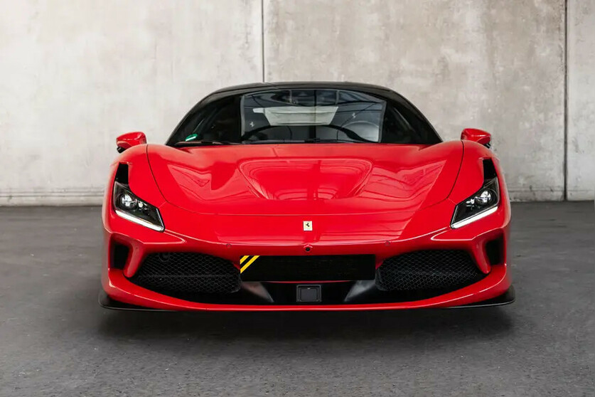 Ferrari F8 Tributo mieten