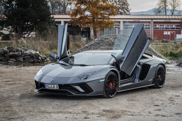 Lamborghini Aventador