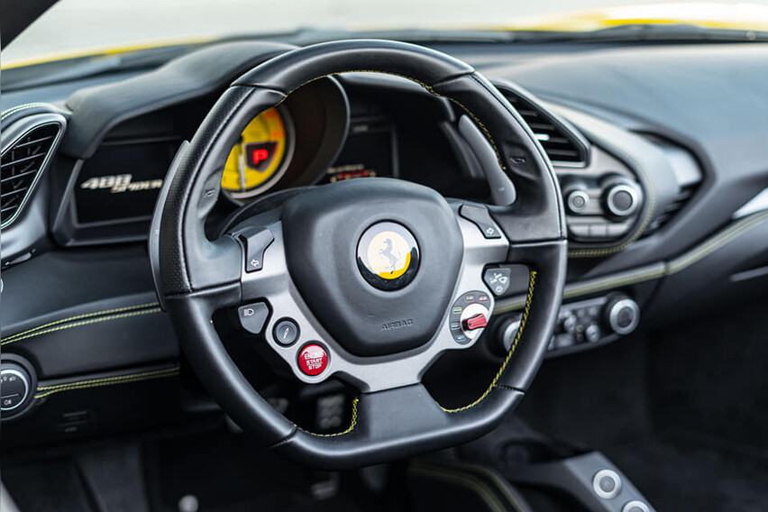 Ferrari 488 Spider fahren