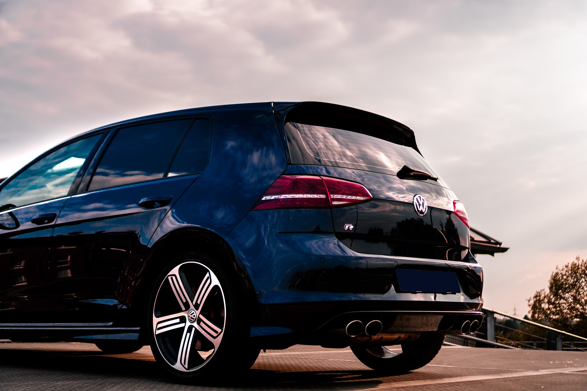 VW Golf 7 R mieten