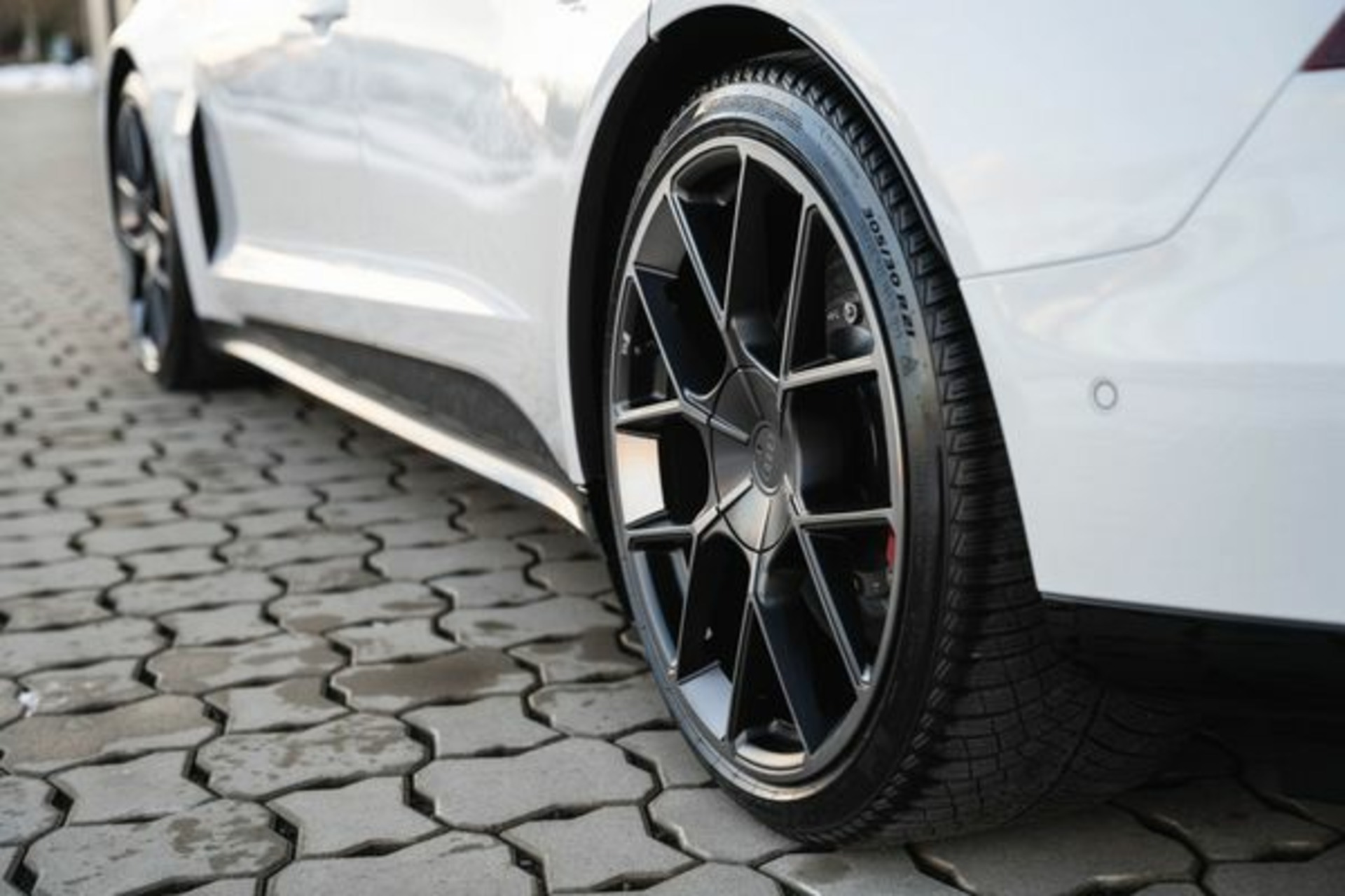 Audi RS e-tron GT performance mieten