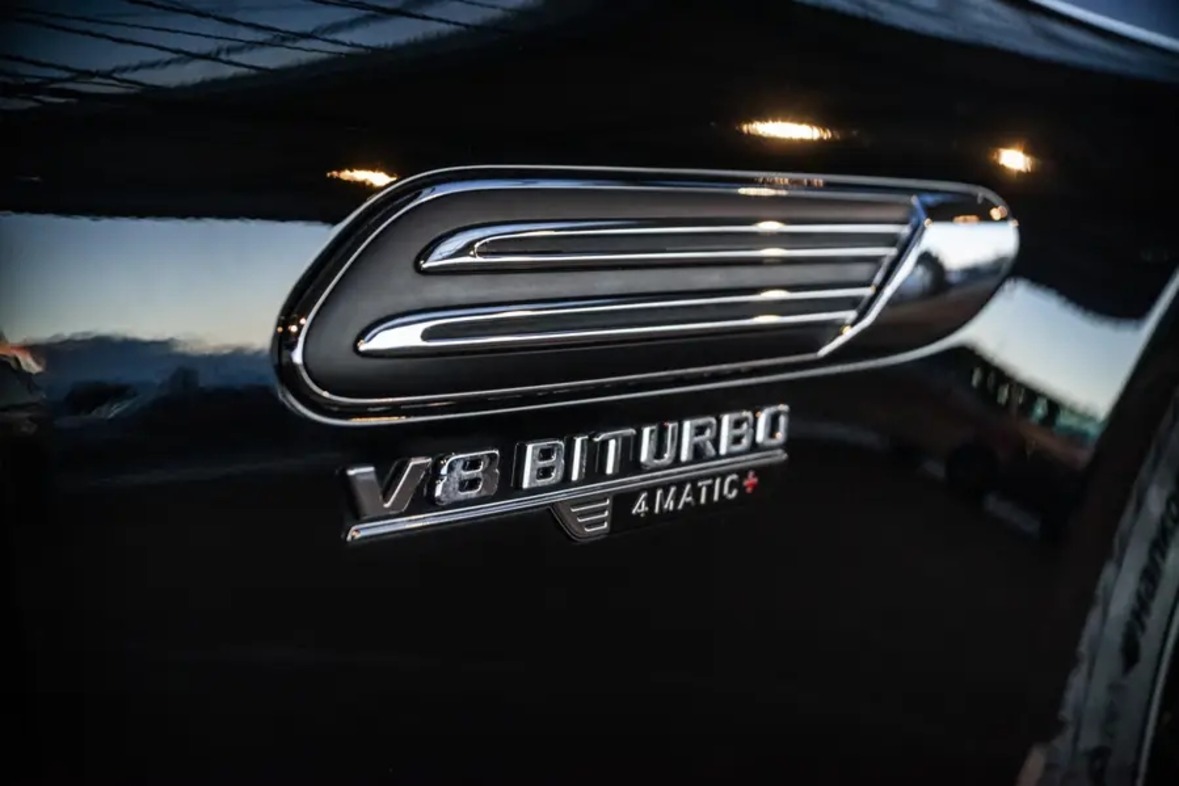 Mercedes AMG SL63 Roadster mieten