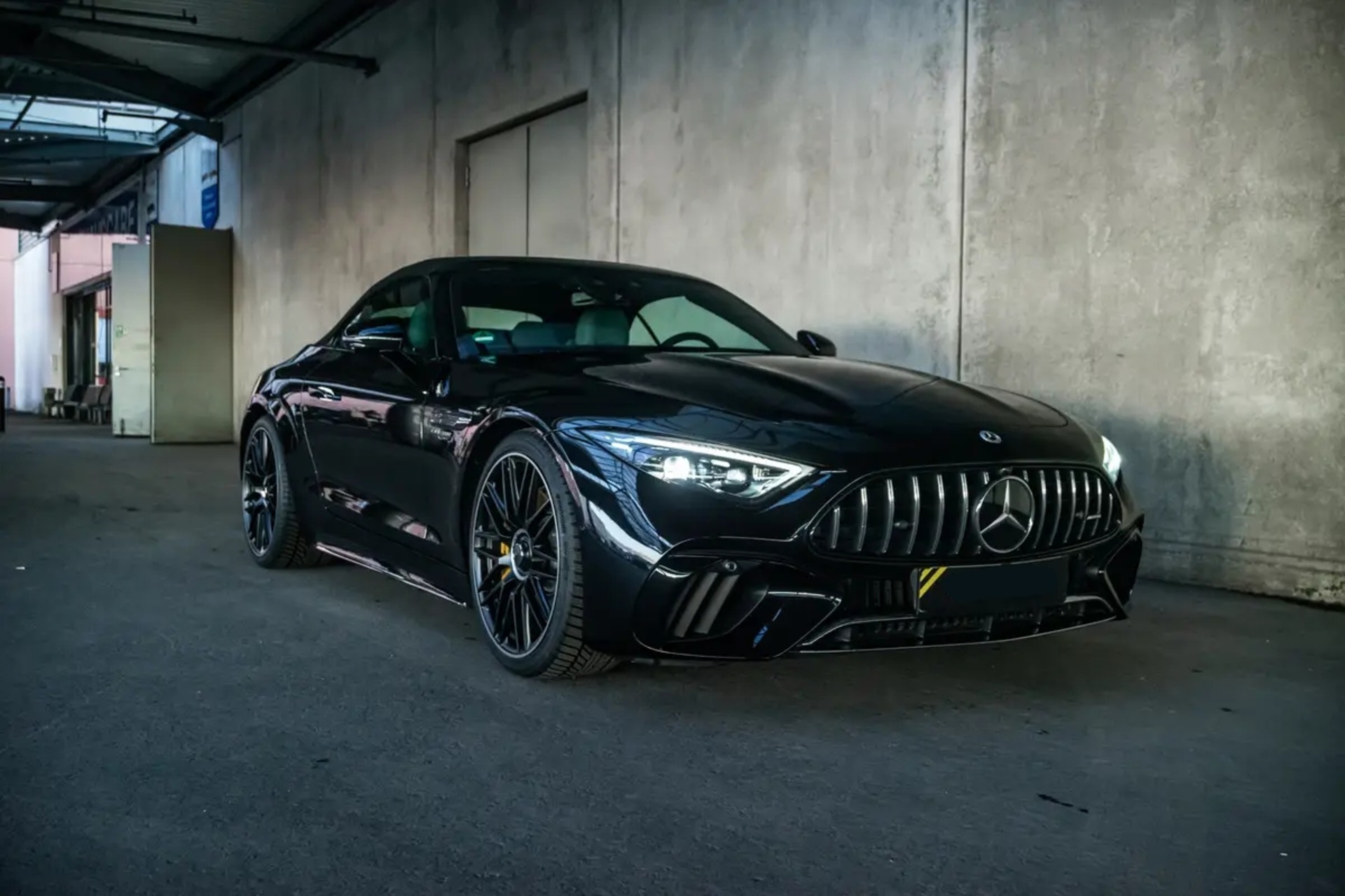 Mercedes AMG SL63 Roadster mieten