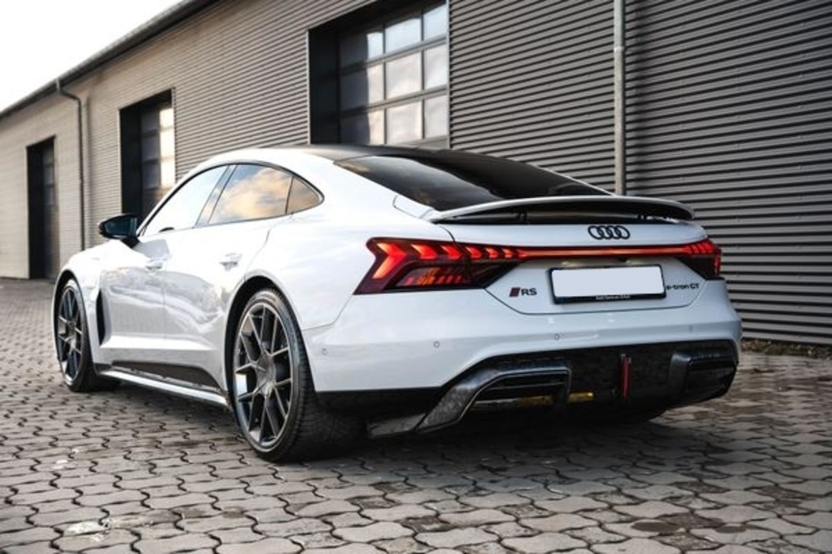 Audi RS e-tron GT performance