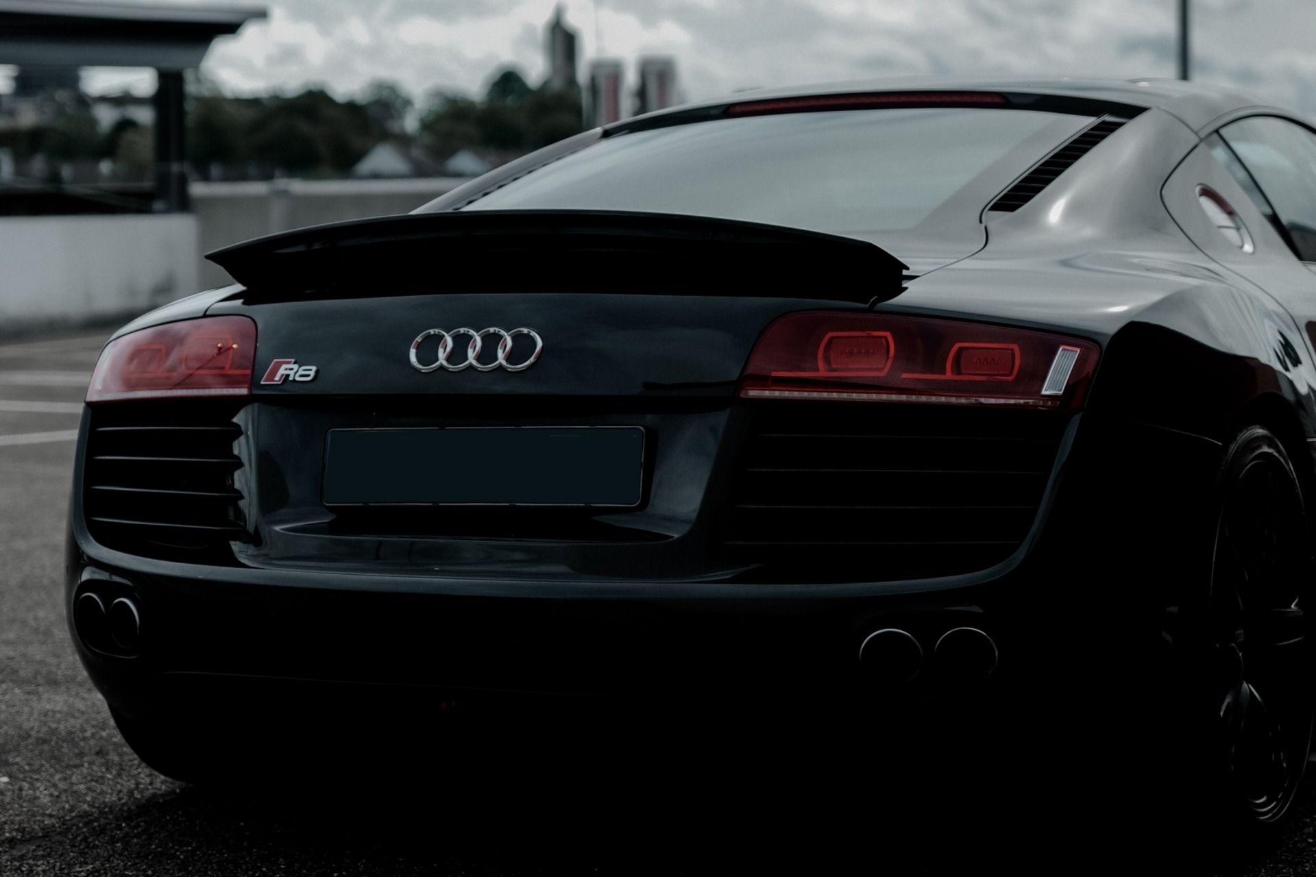 Audi R8
