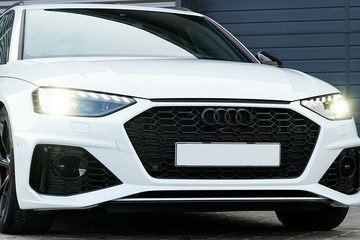 Audi RS4 Competition plus