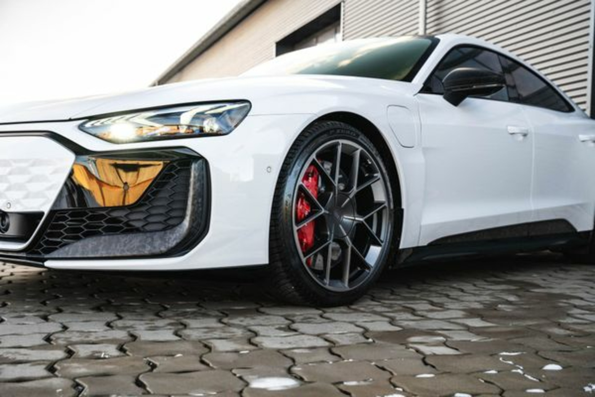 Audi RS e-tron GT performance mieten