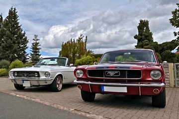 Ford Mustang Oldtimer mieten