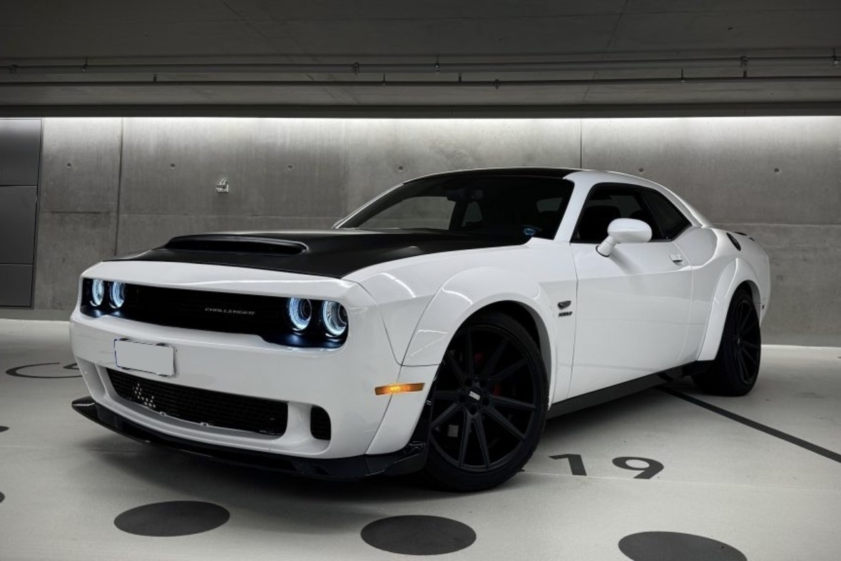 Dodge Challenger R/T V8 mieten