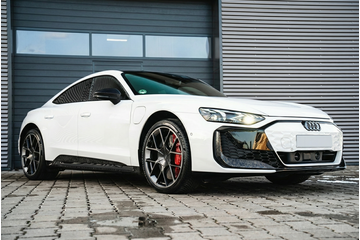 Audi RS e-tron GT performance mieten